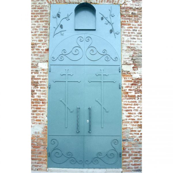 Дверь для церкви с ковкой